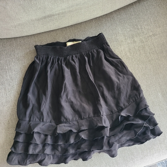 100% silk black frilly skirt - Picture 1 of 5